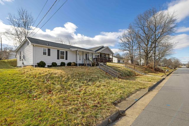 1340 B ST, Waynesboro, VA 22980