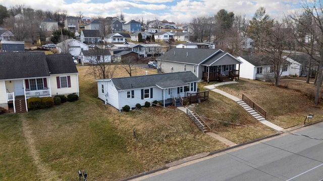 1340 B ST, Waynesboro, VA 22980