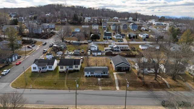 1340 B ST, Waynesboro, VA 22980