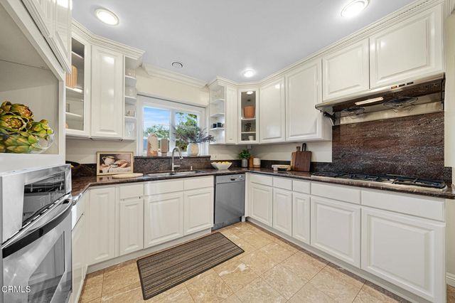 2240 Sherwood Road, San Marino, CA 91108