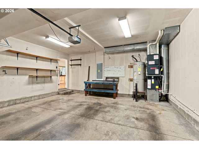 17151 Sw WHITLEY Way, Beaverton, OR 97006