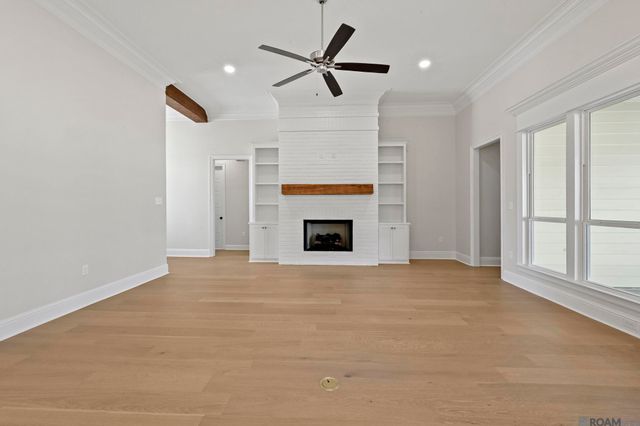 38166 Sweet Briar Dr, Prairieville, LA 70769