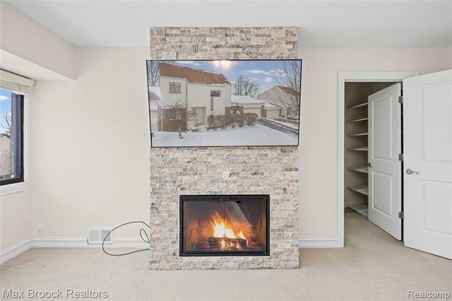 5324 Fairway Court, West Bloomfield, MI 48323