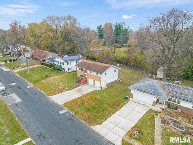 6822 N KIMBERLY Drive, Peoria, IL 61614