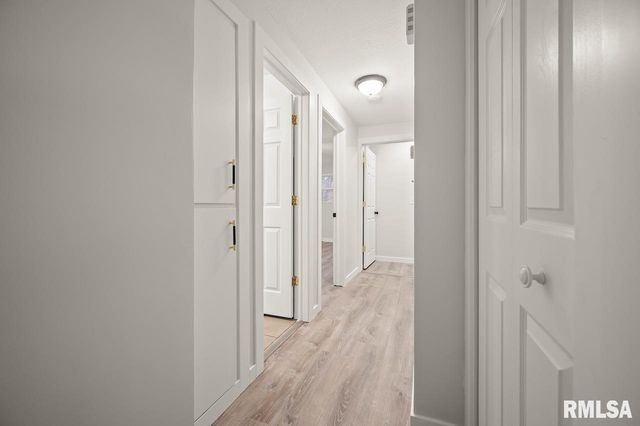 6822 N KIMBERLY Drive, Peoria, IL 61614