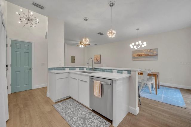 1172 S BEACH CIRCLE, Kissimmee, FL 34746