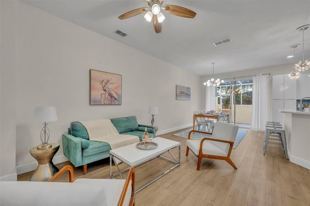 1172 S BEACH CIRCLE, Kissimmee, FL 34746