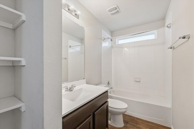 304 Sandhill Piper ST, Leander, TX 78641