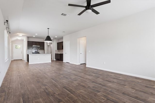 304 Sandhill Piper ST, Leander, TX 78641
