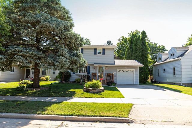 1926 OHIO STREET, Oshkosh, WI 54902