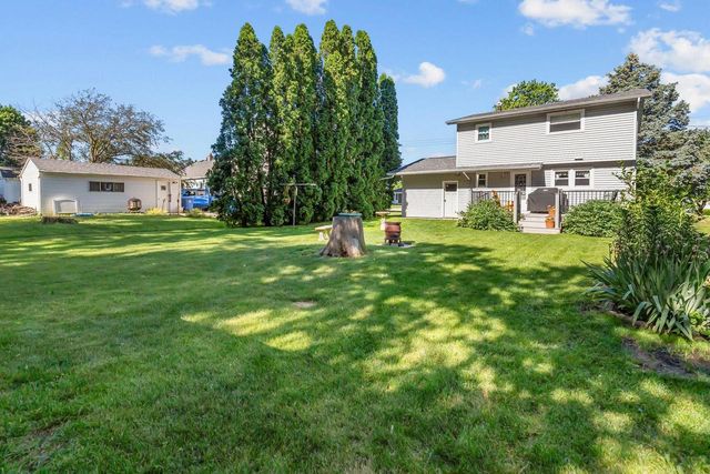 1926 OHIO STREET, Oshkosh, WI 54902