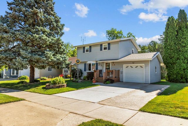 1926 OHIO STREET, Oshkosh, WI 54902