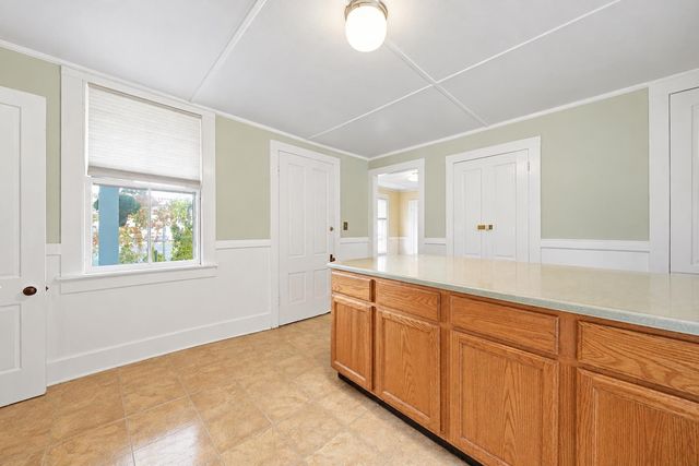 34 West Street, Concord, NH 03301