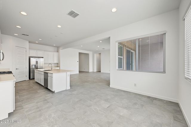 9654 W MITCHELL Drive, Phoenix, AZ 85037