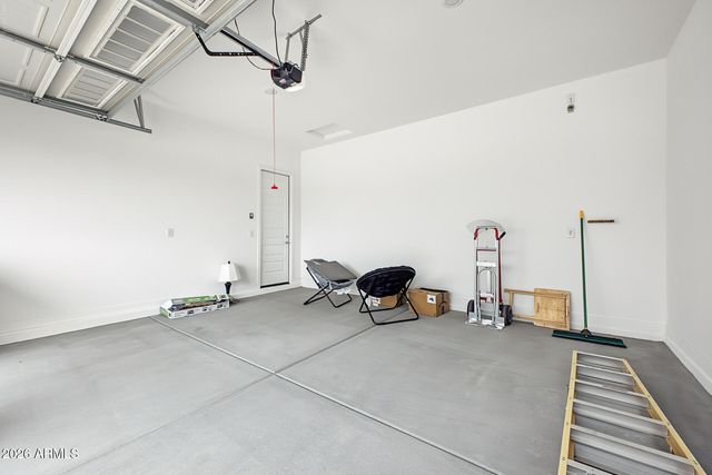 9654 W MITCHELL Drive, Phoenix, AZ 85037