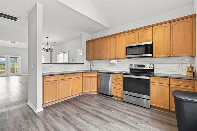 1923 Hoods Fort Circle NW 29, Kennesaw, GA 30144