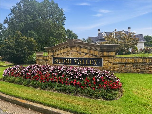 1923 Hoods Fort Circle NW 29, Kennesaw, GA 30144