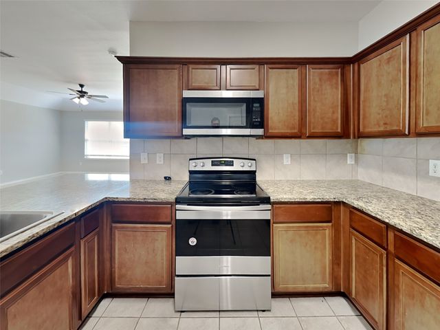 2002 Grimes Drive, Forney, TX 75126