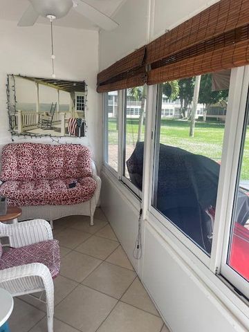 34 Hastings C 34, West Palm Beach, FL 33417