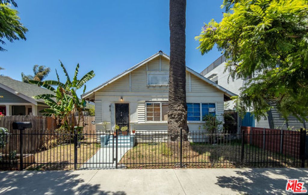 615 San Juan Avenue, Los Angeles, CA 90291