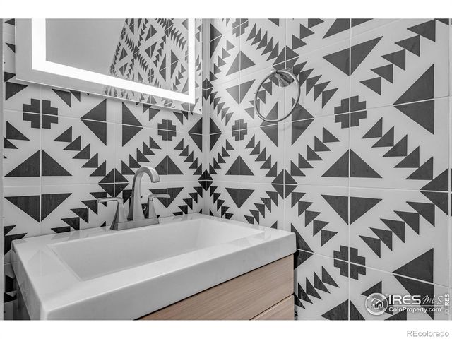 1843 Walnut Street B, Boulder, CO 80302