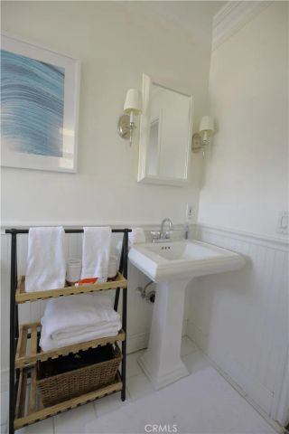 1061 Gaviota, Laguna Beach, CA 92651