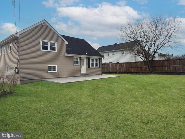 132 WARWICK DR, Lutherville Timonium, MD 21093