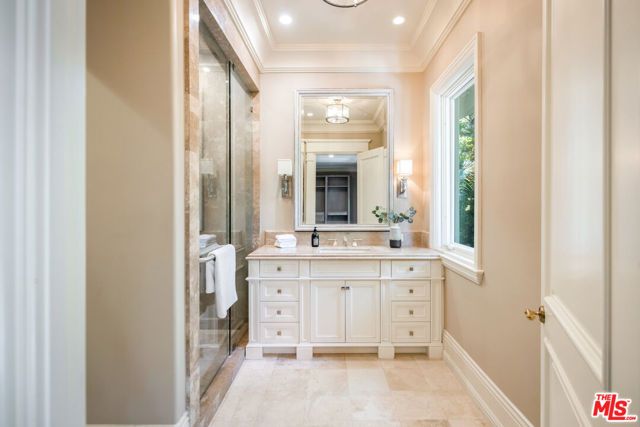 1350 Benedict Canyon Drive, Beverly Hills, CA 90210