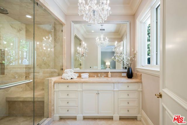 1350 Benedict Canyon Drive, Beverly Hills, CA 90210