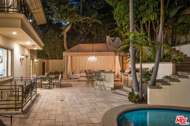 1350 Benedict Canyon Drive, Beverly Hills, CA 90210