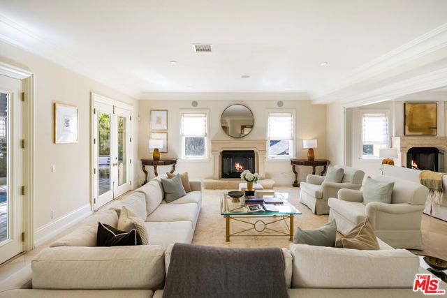 1350 Benedict Canyon Drive, Beverly Hills, CA 90210