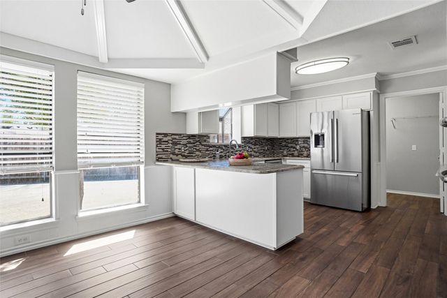 1414 Sandpiper Street, Grapevine, TX 76051