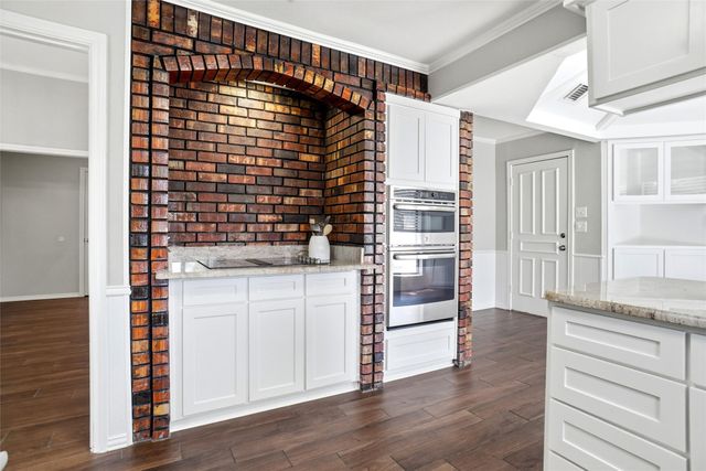 1414 Sandpiper Street, Grapevine, TX 76051