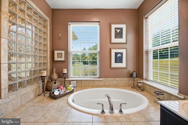 3730 THUNDER HILL DR, Prince Frederick, MD 20678