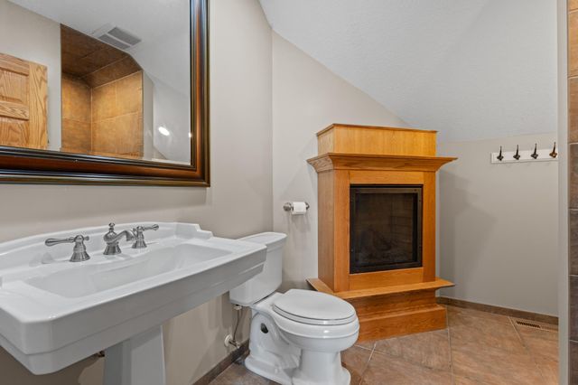 2418 5th Street SW, Rochester, MN 55902