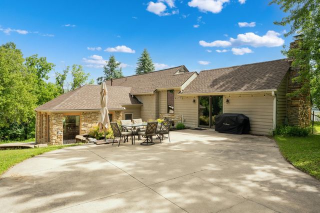 2418 5th Street SW, Rochester, MN 55902