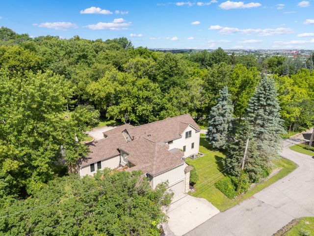 2418 5th Street SW, Rochester, MN 55902