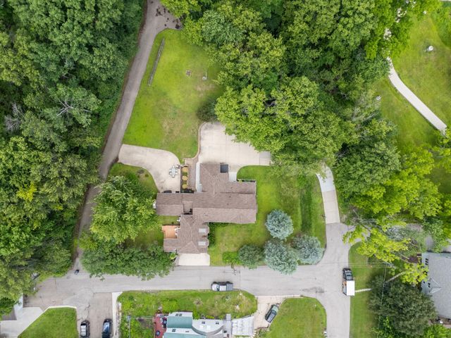 2418 5th Street SW, Rochester, MN 55902