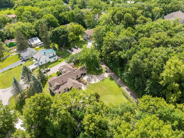 2418 5th Street SW, Rochester, MN 55902