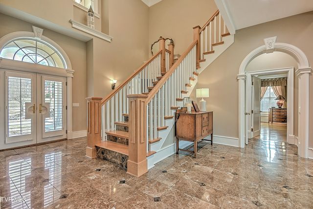 408 Fairway Estates Drive, Blountville, TN 37617