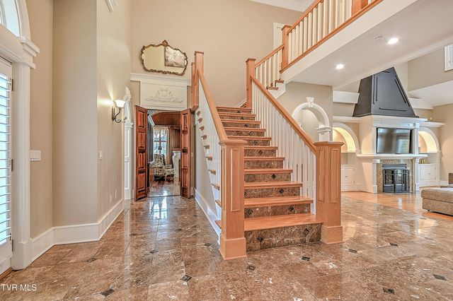 408 Fairway Estates Drive, Blountville, TN 37617