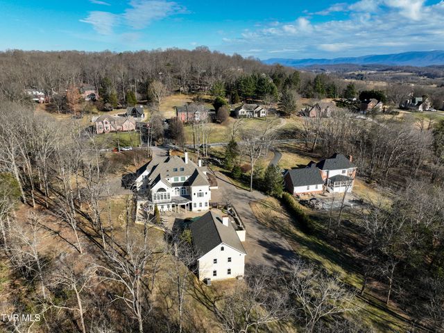 408 Fairway Estates Drive, Blountville, TN 37617