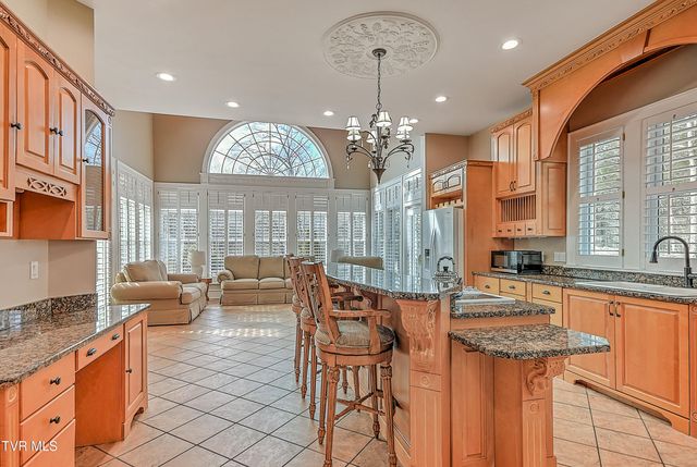 408 Fairway Estates Drive, Blountville, TN 37617