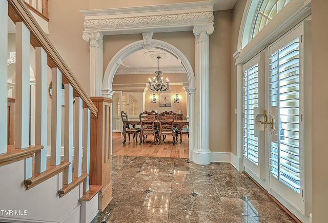 408 Fairway Estates Drive, Blountville, TN 37617