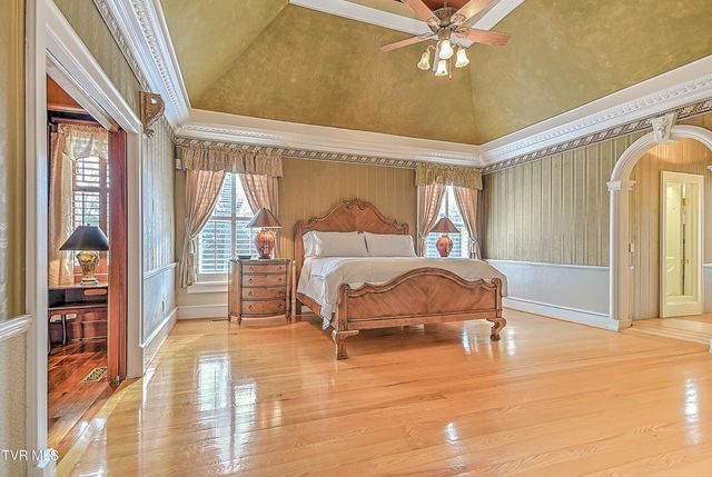 408 Fairway Estates Drive, Blountville, TN 37617