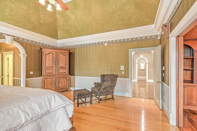 408 Fairway Estates Drive, Blountville, TN 37617