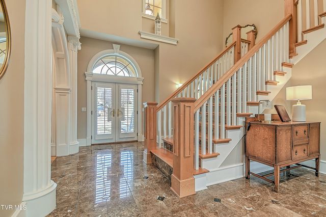 408 Fairway Estates Drive, Blountville, TN 37617