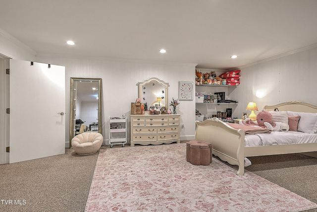 408 Fairway Estates Drive, Blountville, TN 37617