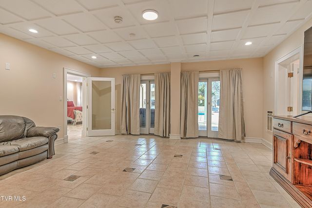 408 Fairway Estates Drive, Blountville, TN 37617