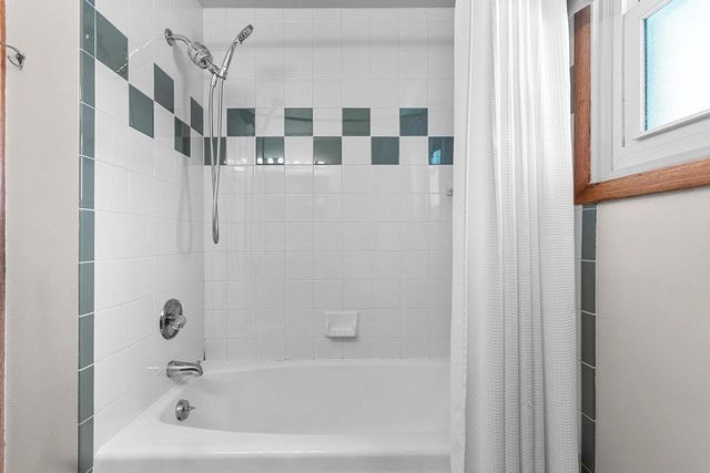 735 MORNING GLORY LANE, De Pere, WI 54115